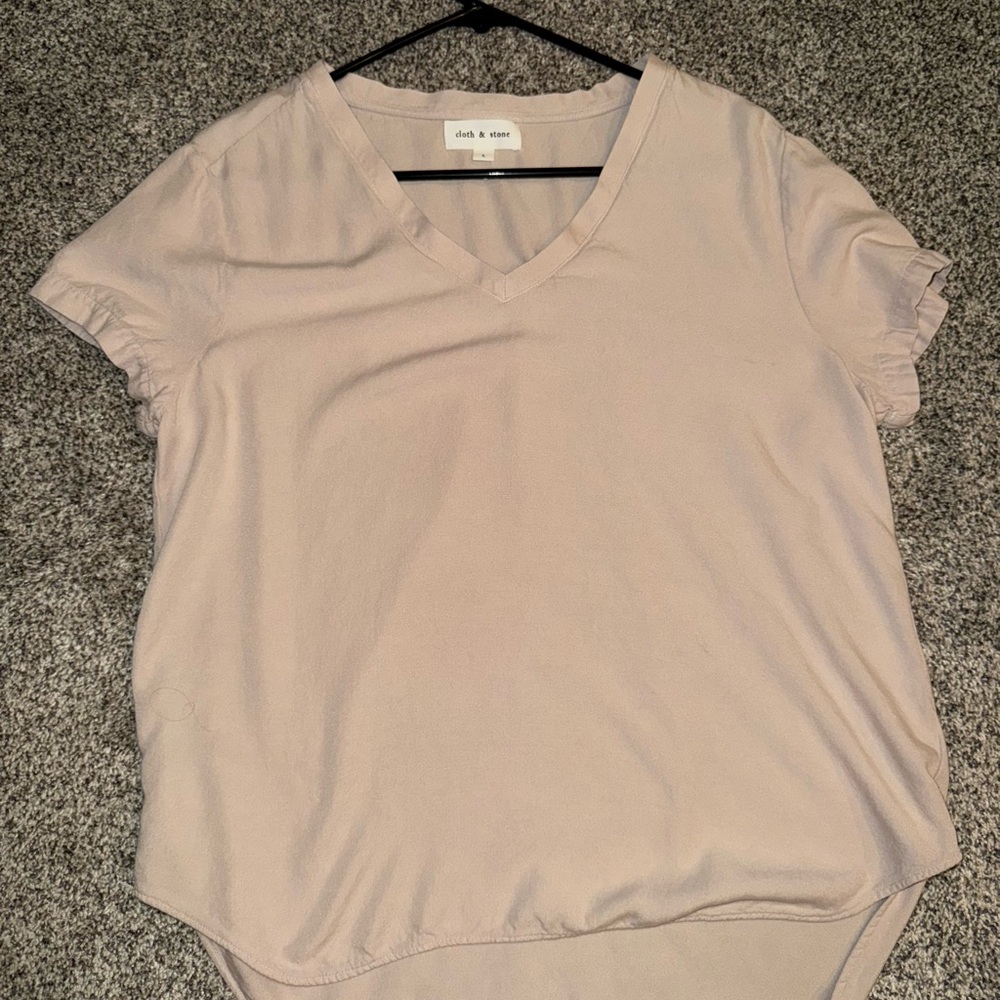Cloth & Stone Light Tan V-Neck Tee